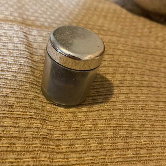 💙EUC Tony & Tina Blue Loose Eye Shadow - Picture 7 of 10